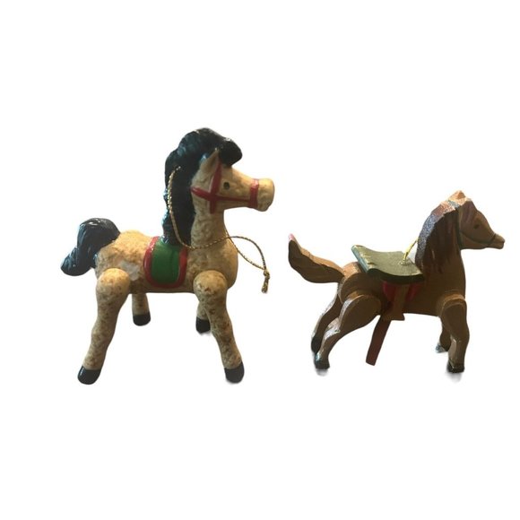 2 Vintage horse ornaments Wooden Taiwan w/Saddle 3.25” & Porcelain Russ 4” - Picture 5 of 9